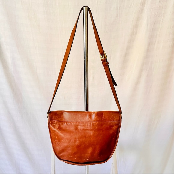 SOLD. Vintage Coach Leather Bag Flap Magnetic Closure 90s - Picture 3 of 15